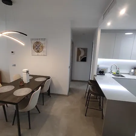 Sunset Cliffs Belissa بينايدورم